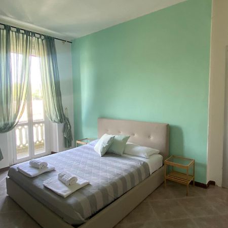 Domus Lungo Ticino Apartment ปาเวีย ภายนอก รูปภาพ