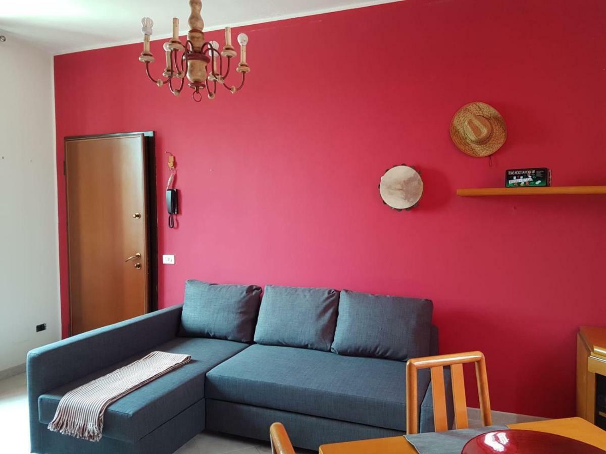 Domus Lungo Ticino Apartment ปาเวีย ภายนอก รูปภาพ
